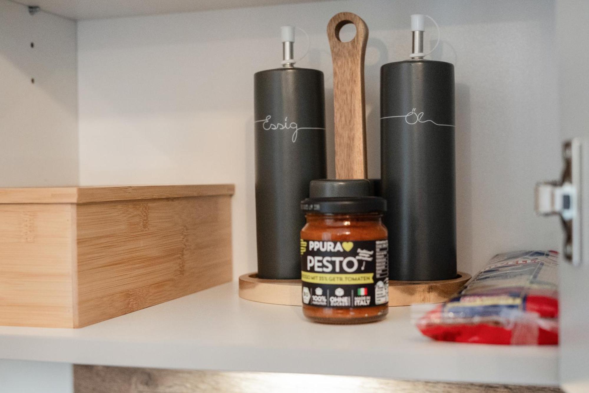Boho Design Studio - Historic City Center With Free Parking & Aircon By Hero Homes Graz Kültér fotó